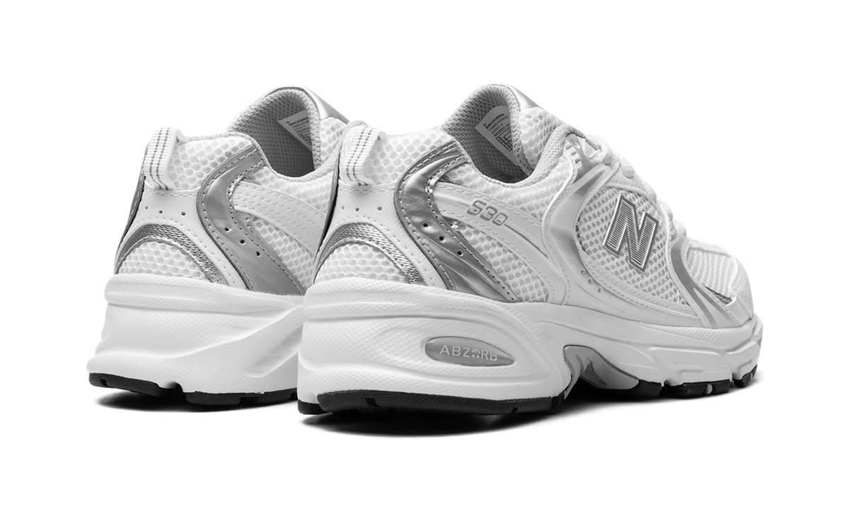 530 "White / Silver" MR530EMA