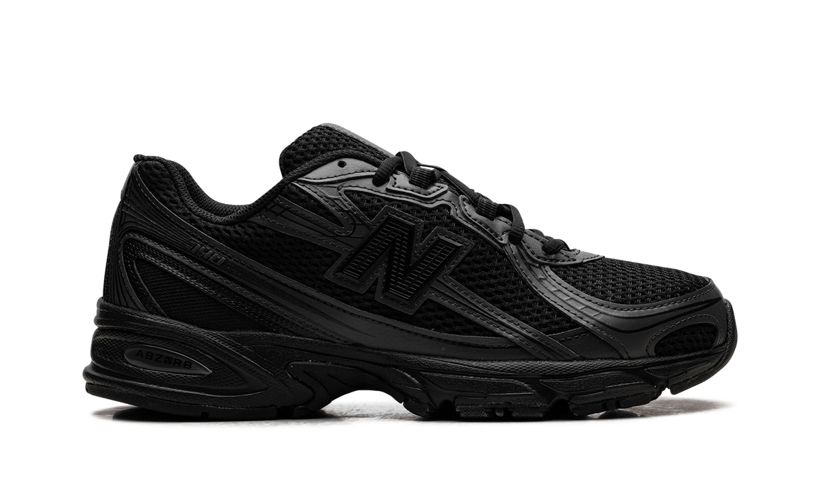 740 "Triple Black" U740BO2