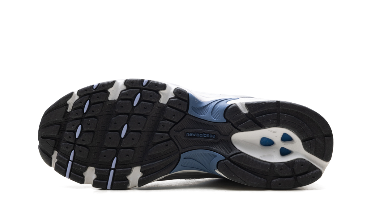 530 "Silver Metalic Magic Blue" U53052N