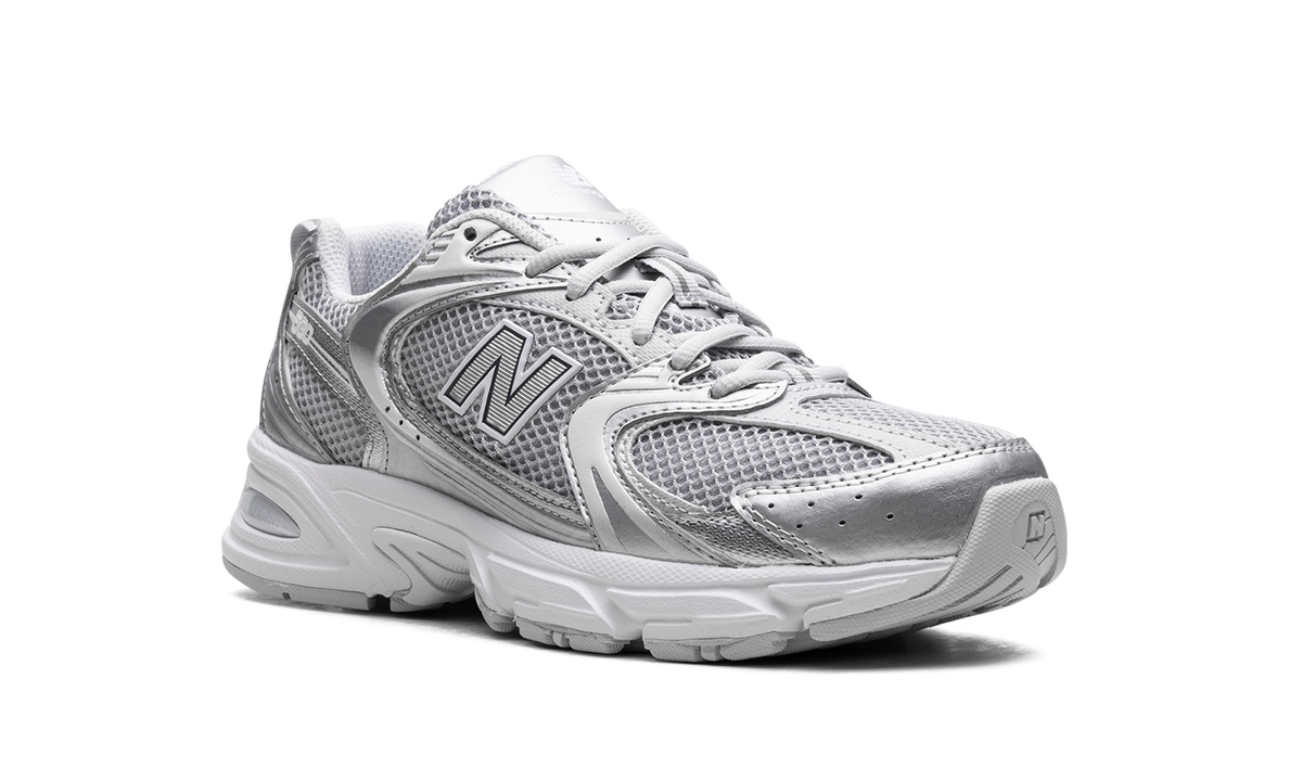 530 "Moonbeam Silver Metallic" MR530RS