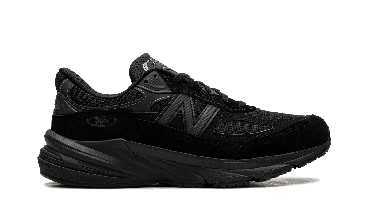 990 v6 "Triple Black" U990BB6