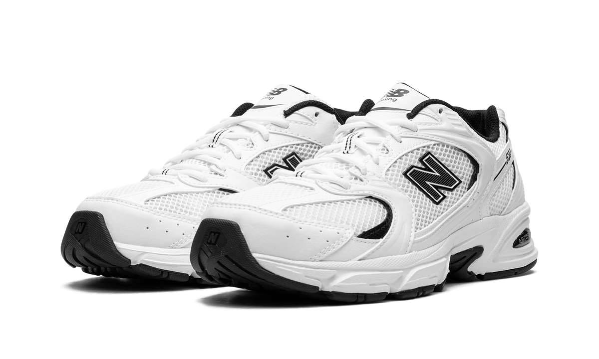 530 "White Black" MR530EWB