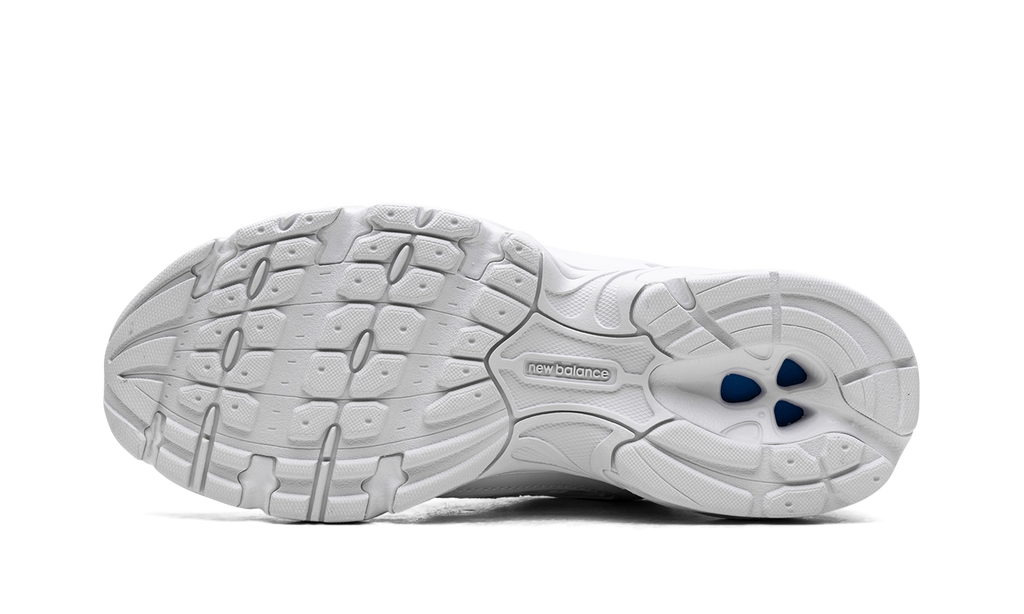 530 "Triple White" MR530PA